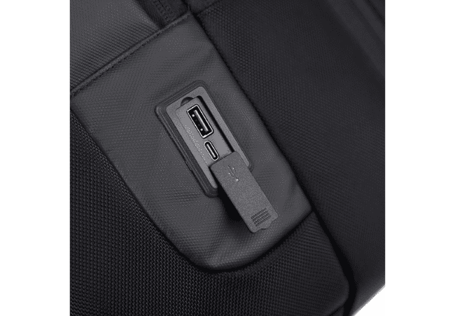 5053 USB Charging Port